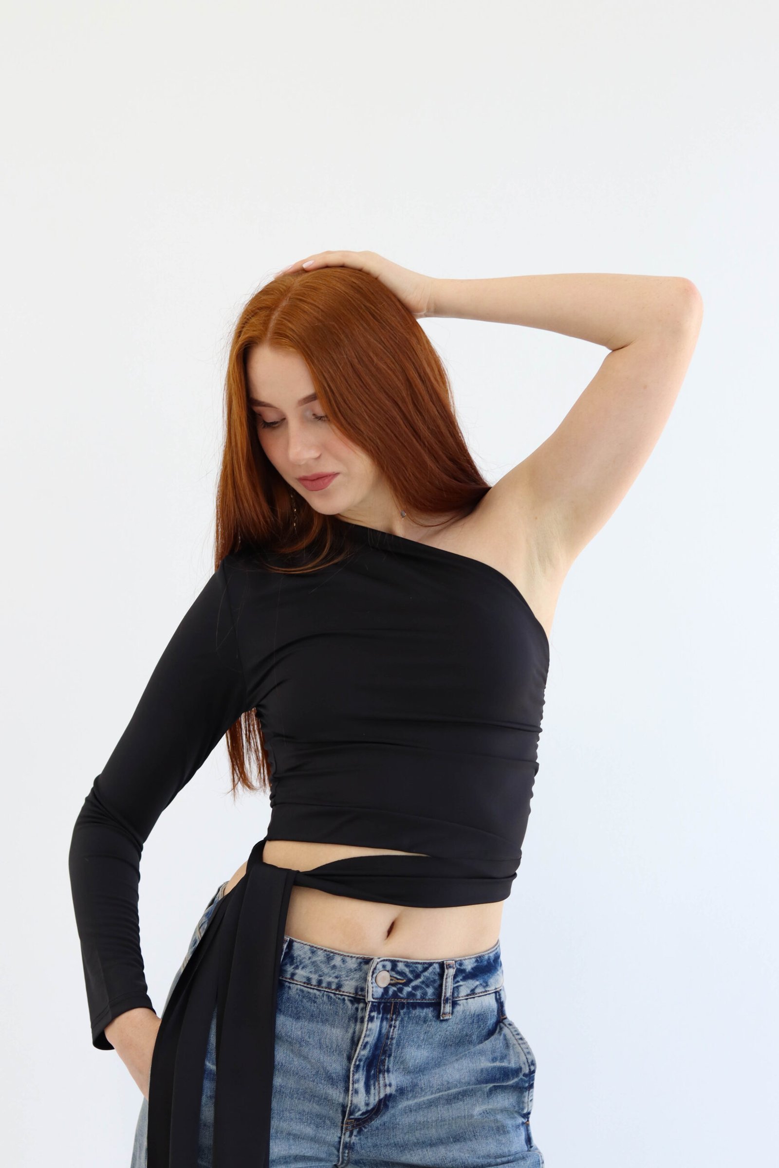 One shoulder black top - Image 7
